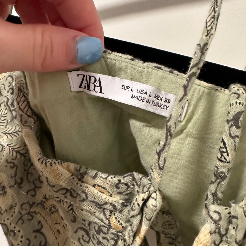 green zara crop top